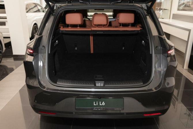 Новый Li Auto (Lixiang) L6 2025 года, цена 8 990 000 рублей, внедорожник, Автокод Объявления