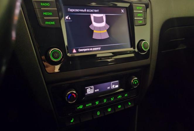 Skoda Rapid I Рестайлинг с пробегом 2019 года, цена 1 250 000 рублей, 180219 км, лифтбек, Автокод Объявления