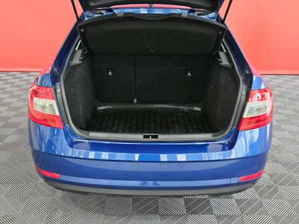 Skoda Octavia III (A7) Рестайлинг с пробегом 2018 года, цена 1 555 000 рублей, 161687 км, лифтбек, Автокод Объявления