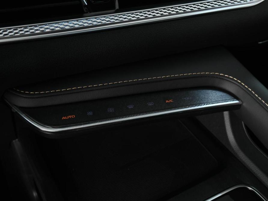 FAW Bestune B70 I Рестайлинг Ростов-на-Дону  - изображение 16