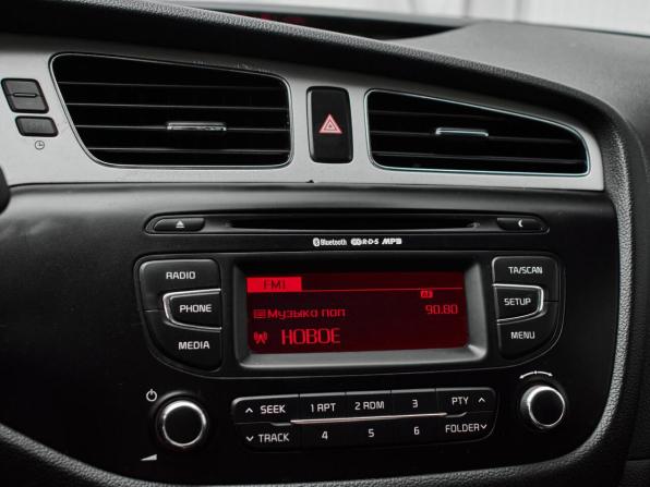 Kia Ceed II с пробегом 2014 года, цена 1 090 000 рублей, 155307 км, хэтчбек, Автокод Объявления