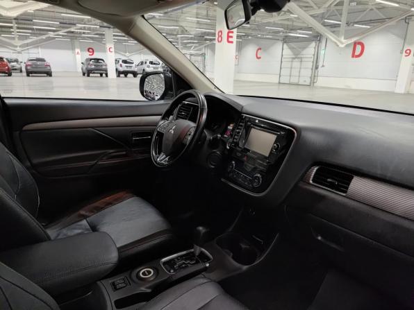 Mitsubishi Outlander III Рестайлинг 2 с пробегом 2015 года, цена 1 550 000 рублей, 188210 км, внедорожник, Автокод Объявления