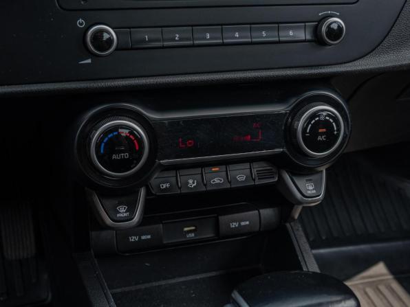 Kia Rio IV Рестайлинг с пробегом 2020 года, цена 1 320 000 рублей, 121796 км, седан, Автокод Объявления