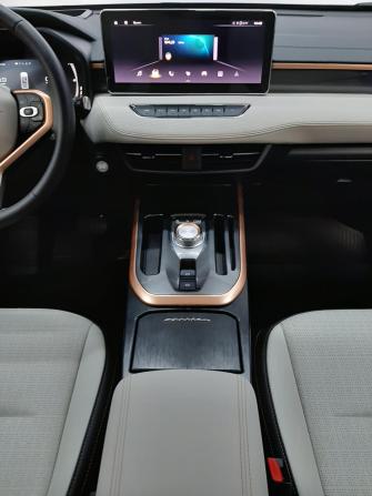 Haval Jolion I Рестайлинг с пробегом 2024 года, цена 2 350 000 рублей, 12152 км, внедорожник, Автокод Объявления