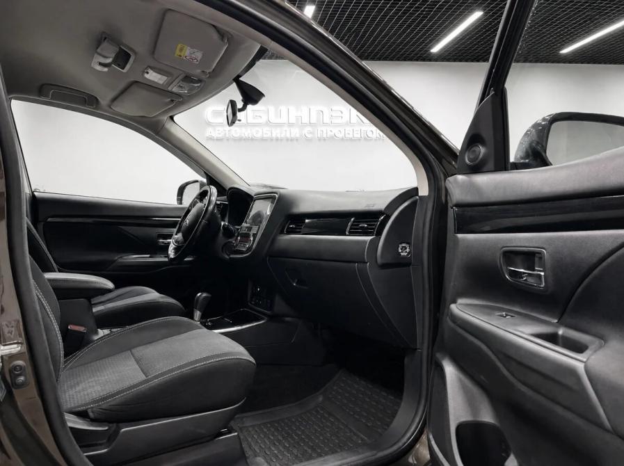 Mitsubishi Outlander III Рестайлинг 3 Кемерово  - изображение 14