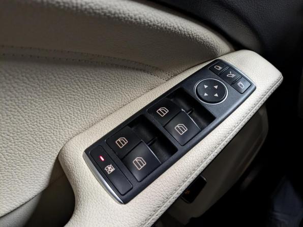 Mercedes-Benz GLA I (X156) Рестайлинг с пробегом 2019 года, цена 2 400 000 рублей, 92405 км, внедорожник, Автокод Объявления