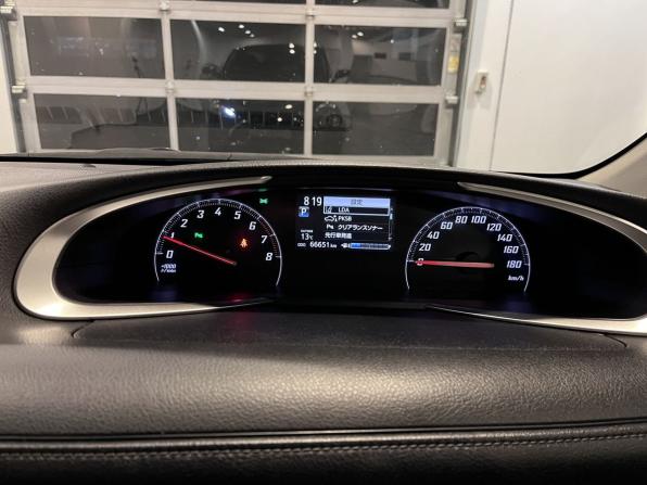 Toyota Sienta II Рестайлинг с пробегом 2020 года, цена 1 859 000 рублей, 66650 км, компактвэн, Автокод Объявления