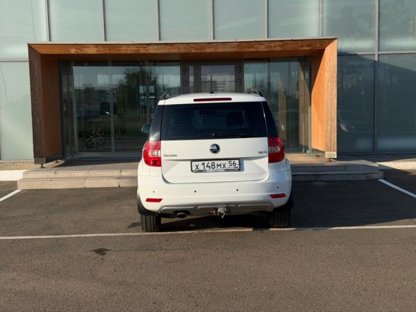 Skoda Yeti I Рестайлинг с пробегом 2017 года, цена 1 350 000 рублей, 96653 км, внедорожник, Автокод Объявления