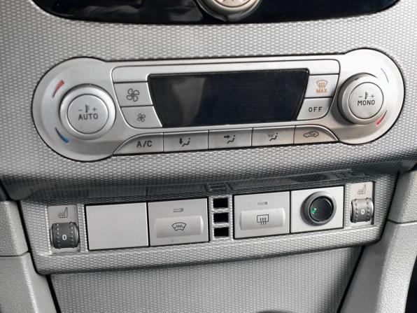 Ford Focus II Рестайлинг с пробегом 2011 года, цена 725 999 рублей, 113900 км, седан, Автокод Объявления