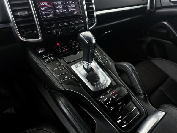 Porsche Cayenne II (958) с пробегом 2013 года, цена 2 900 000 рублей, 223377 км, внедорожник, Автокод Объявления