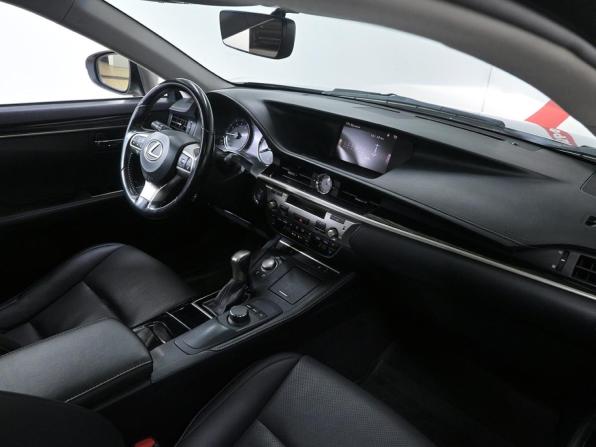 Lexus ES VI Рестайлинг с пробегом 2016 года, цена 2 440 000 рублей, 148594 км, седан, Автокод Объявления
