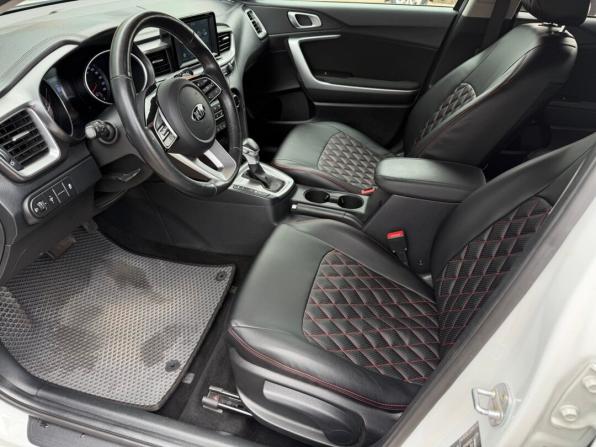 Kia Ceed III с пробегом 2019 года, цена 1 670 000 рублей, 148754 км, универсал, Автокод Объявления