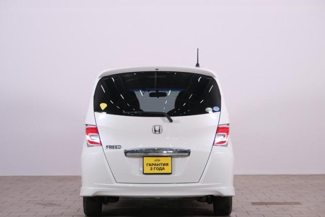 Honda Freed I Рестайлинг 2 с пробегом 2015 года, цена 1 629 000 рублей, 110000 км, компактвэн, Автокод Объявления