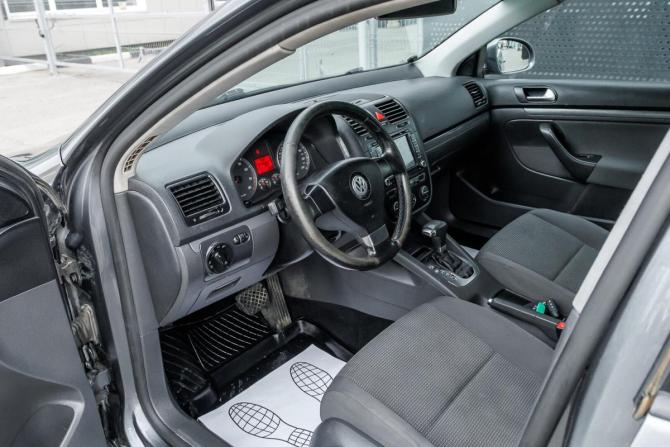Volkswagen Jetta V с пробегом 2009 года, цена 460 000 рублей, 251322 км, седан, Автокод Объявления