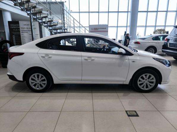 Hyundai Solaris II Рестайлинг с пробегом 2022 года, цена 1 580 000 рублей, 101559 км, седан, Автокод Объявления