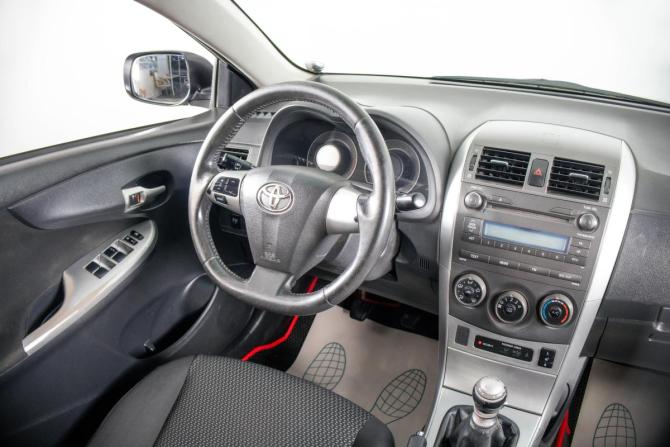 Toyota Corolla X (E140 E150) Рестайлинг с пробегом 2011 года, цена 799 000 рублей, 421598 км, седан, Автокод Объявления