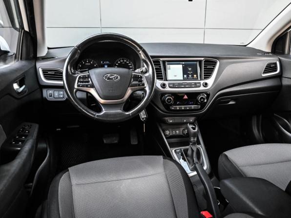 Hyundai Solaris II с пробегом 2017 года, цена 1 399 000 рублей, 85147 км, седан, Автокод Объявления