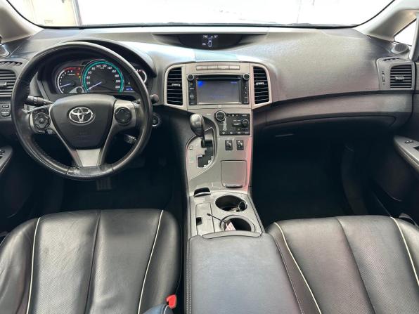Toyota Venza I Рестайлинг с пробегом 2013 года, цена 2 200 000 рублей, 182000 км, внедорожник, Автокод Объявления