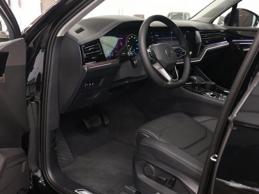 Volkswagen Touareg III Рестайлинг Москва  - изображение 14
