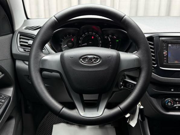 Lada (ВАЗ) Vesta I с пробегом 2017 года, цена 859 000 рублей, 105082 км, седан, Автокод Объявления