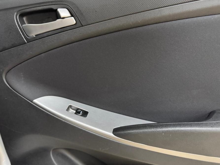 Hyundai Solaris I Рестайлинг Набережные Челны  - изображение 20
