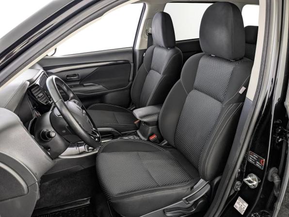 Mitsubishi Outlander III Рестайлинг 3 с пробегом 2019 года, цена 2 100 000 рублей, 135681 км, внедорожник, Автокод Объявления