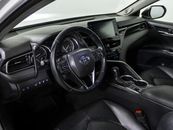 Toyota Camry VIII (XV70) Рестайлинг с пробегом 2021 года, цена 2 979 000 рублей, 80140 км, седан, Автокод Объявления