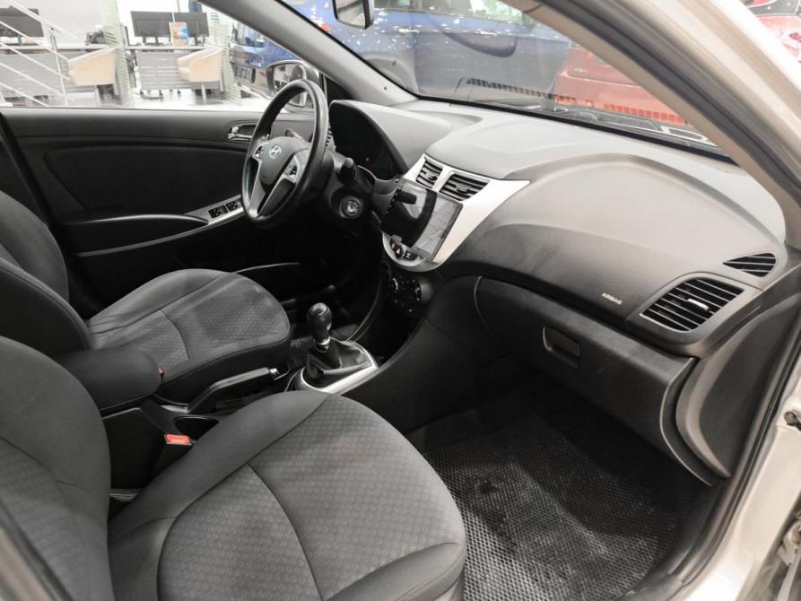 Hyundai Solaris I Казань  - изображение 13