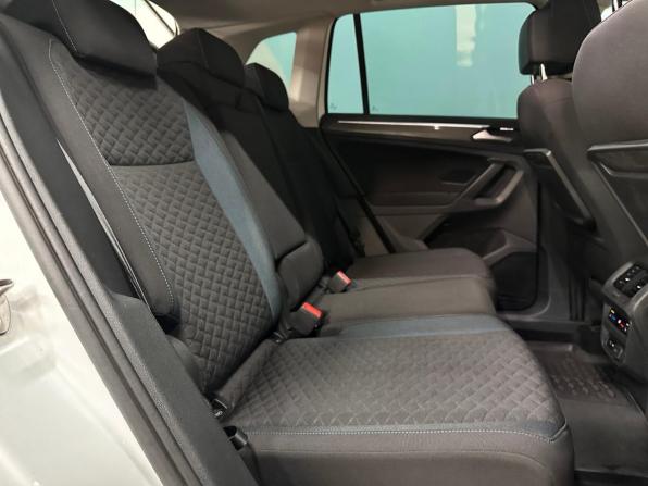 Volkswagen Tiguan II с пробегом 2019 года, цена 2 544 000 рублей, 125910 км, внедорожник, Автокод Объявления