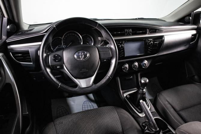 Toyota Corolla XI (E160 E170 E180) с пробегом 2013 года, цена 1 229 000 рублей, 73400 км, седан, Автокод Объявления