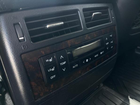 Toyota Land Cruiser 200 Series Рестайлинг 1 с пробегом 2014 года, цена 4 500 000 рублей, 180522 км, внедорожник, Автокод Объявления