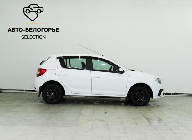 Renault Sandero II Рестайлинг с пробегом 2020 года, цена 1 235 000 рублей, 30000 км, хэтчбек, Автокод Объявления