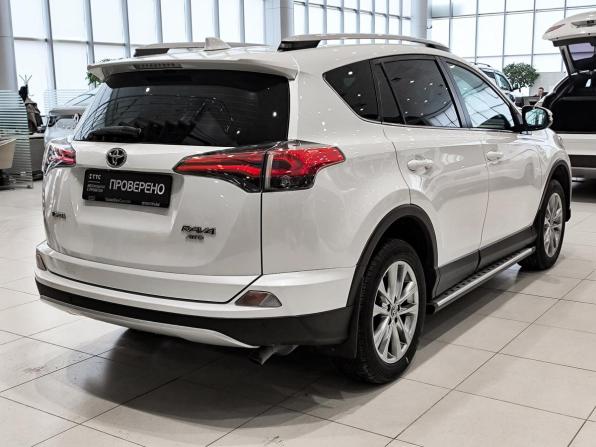 Toyota RAV4 IV (XA40) Рестайлинг с пробегом 2017 года, цена 2 750 000 рублей, 82000 км, внедорожник, Автокод Объявления