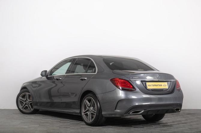 Mercedes-Benz C-Класс IV (W205) Рестайлинг с пробегом 2019 года, цена 2 699 000 рублей, 83000 км, седан, Автокод Объявления