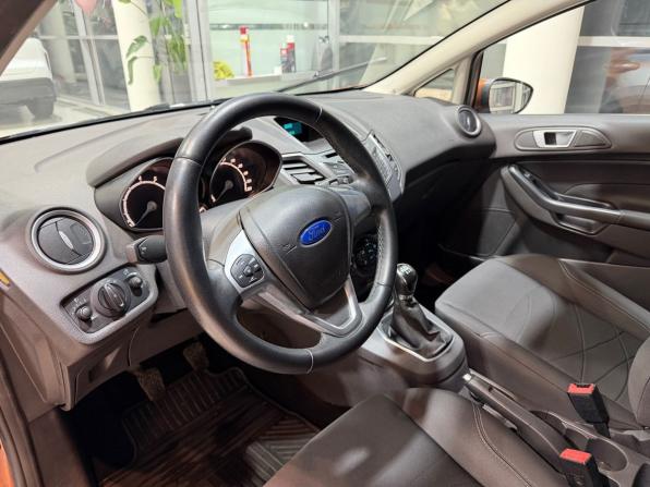 Ford Fiesta Mk6 Рестайлинг с пробегом 2013 года, цена 715 000 рублей, 80023 км, хэтчбек, Автокод Объявления