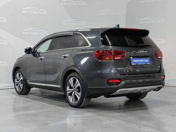 Kia Sorento III Prime Рестайлинг с пробегом 2018 года, цена 2 600 000 рублей, 153000 км, внедорожник, Автокод Объявления