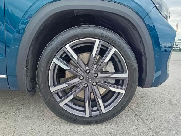Geely Monjaro I с пробегом 2023 года, цена 2 649 995 рублей, 127255 км, внедорожник, Автокод Объявления