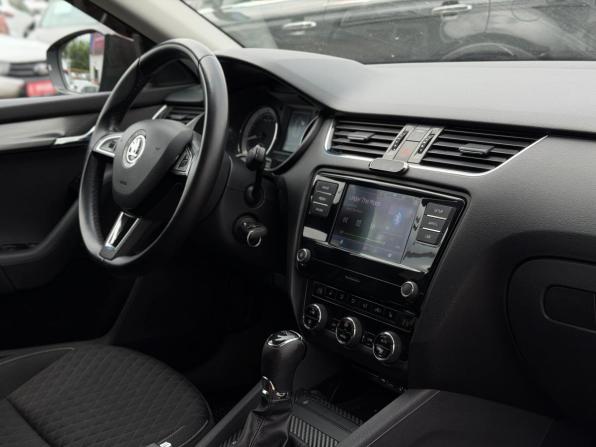 Skoda Octavia III (A7) Рестайлинг с пробегом 2017 года, цена 1 600 000 рублей, 171586 км, лифтбек, Автокод Объявления