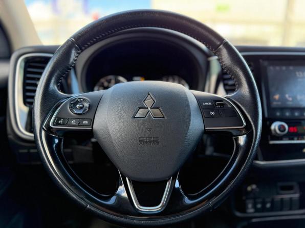 Mitsubishi Outlander III Рестайлинг 3 с пробегом 2021 года, цена 2 300 000 рублей, 163500 км, внедорожник, Автокод Объявления