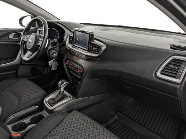 Kia Ceed III с пробегом 2019 года, цена 1 555 000 рублей, 124597 км, универсал, Автокод Объявления