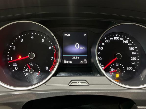 Volkswagen Tiguan II с пробегом 2018 года, цена 2 425 000 рублей, 104000 км, внедорожник, Автокод Объявления