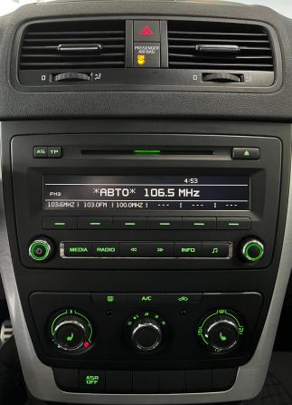 Skoda Yeti I Рестайлинг с пробегом 2015 года, цена 1 170 000 рублей, 175080 км, внедорожник, Автокод Объявления