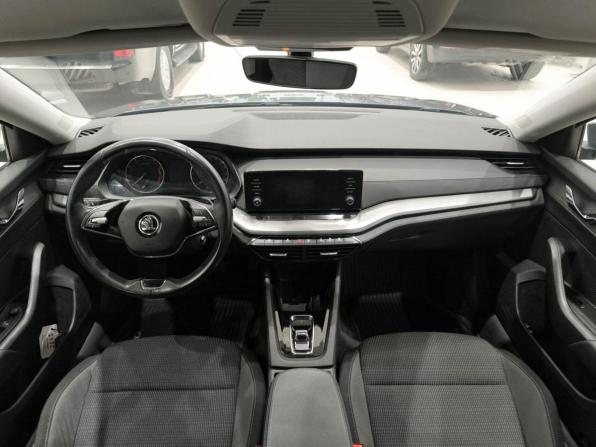 Skoda Octavia IV (A8) с пробегом 2021 года, цена 1 830 000 рублей, 175616 км, лифтбек, Автокод Объявления