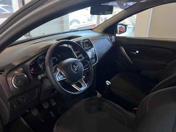 Renault Logan II Рестайлинг с пробегом 2021 года, цена 1 260 000 рублей, 87140 км, седан, Автокод Объявления