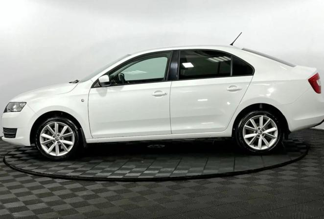 Skoda Rapid I с пробегом 2014 года, цена 800 000 рублей, 167031 км, лифтбек, Автокод Объявления
