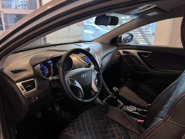 Hyundai Elantra V (MD) с пробегом 2012 года, цена 1 096 000 рублей, 123953 км, седан, Автокод Объявления