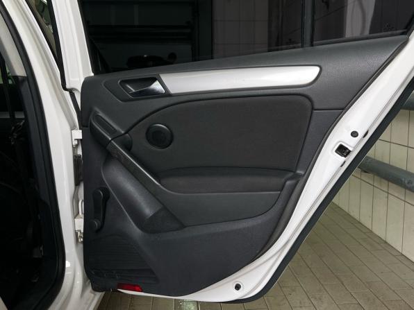 Volkswagen Golf VI с пробегом 2011 года, цена 820 000 рублей, 152450 км, хэтчбек, Автокод Объявления