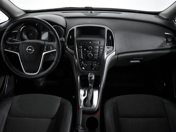 Opel Astra J с пробегом 2011 года, цена 670 000 рублей, 156858 км, хэтчбек, Автокод Объявления