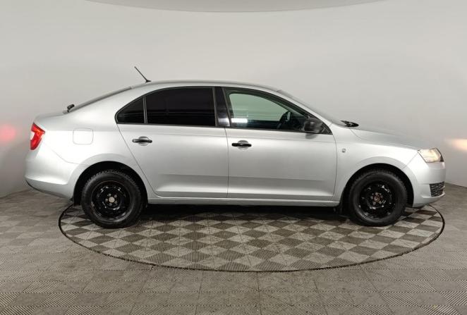 Skoda Rapid I с пробегом 2016 года, цена 1 070 000 рублей, 98050 км, лифтбек, Автокод Объявления