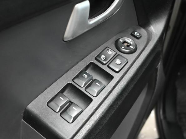 Kia Sportage III с пробегом 2013 года, цена 1 380 000 рублей, 156108 км, внедорожник, Автокод Объявления